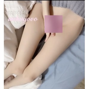 《安安老师灰色毛衣作品：身材丰满、肌肤细腻，麻酥酥的让你爱不释手！》