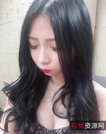 胸前软肉小妹私生活露脸福利,护理专科美女惊艳登场!