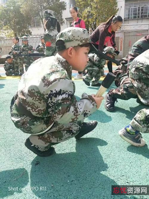 男士体能提升：10节课助你提升战斗力，让你更有信心迎接挑战！