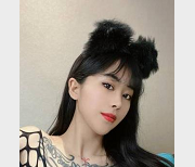 网红张贺玉极品大合集：255V/7.4G，让人欲罢不能！