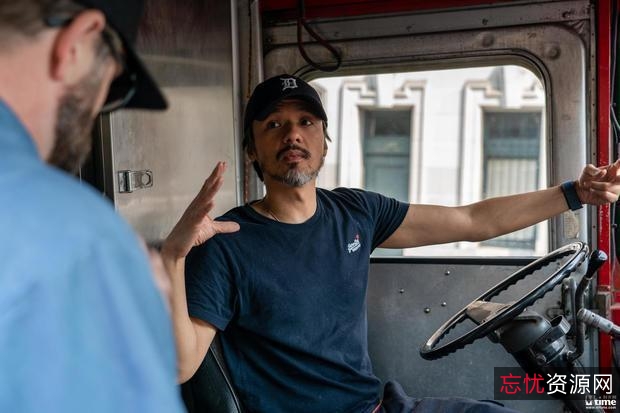 《尚气：14分钟弃用加长片段中的深厚情感》