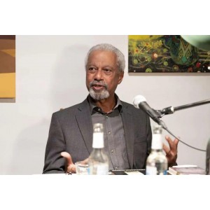 20世纪诺贝尔文学奖作品选集：经典贺岁APP，深入了解诺贝尔文学奖历史