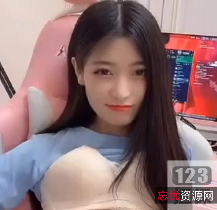 网红{{网红名字}}的热度持续飙升，快来看看她的精彩视频资源！