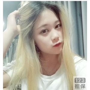 美足女神希妹的性感私拍：美腿、超短裙、旗袍，助你追求梦想