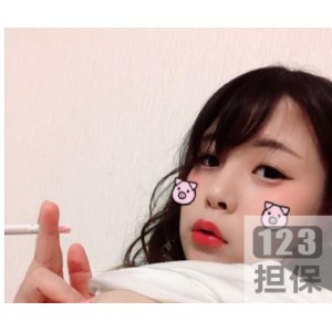 精选已婚美女：网红{{网红名字}}的美艳秀，高挑身材、宛如仙子的容颜，让你无法抗拒！