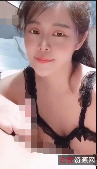 《小怪兽：高颜值美眉的爱情慢节奏、快乐高效率、特别温柔保守的女孩子爱上变心》