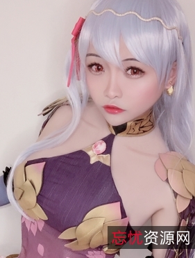 《Sola酱：从双马尾到美丽的沙滩，一位网红的精湛技艺》