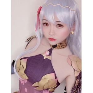 《Sola酱：从双马尾到美丽的沙滩，一位网红的精湛技艺》