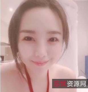 火辣女神身材、可可射宝肉鸡下水Papa作，视频中的另类“艺术”