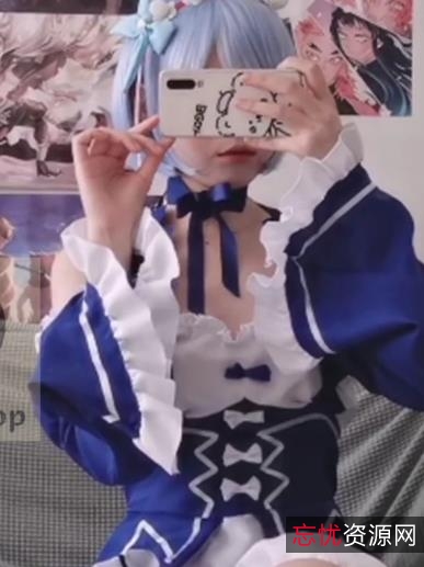 《COSER韵韵清凉性感，绝版服装征服欲，美貌加智慧脱颖而出》