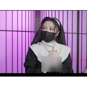 《NaNa娜娜网红小仙女修女造型，清新可爱动感舞姿，一睹清新可爱的修女风采！》