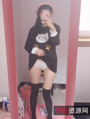 网红小羊肖恩与推特小姐姐携手推出电摇装扮，24G视频资源等着你