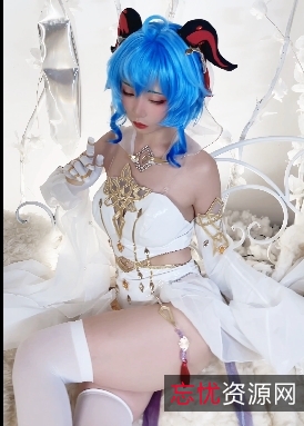 爆机少女喵小吉：12月T3新作，勇敢追逐梦想的精彩表演！