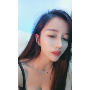 网红一库一库火辣热舞礼物刷到飞起，白嫩玉兔性感撩人！