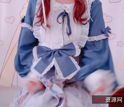 铂金段位妹子小兔：蓝色妹子，中上等身材，不露脸