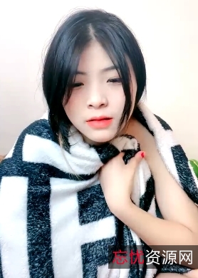 《20小时美少女核弹！青春美少女沉沦拍摄！10G百度盘分享》