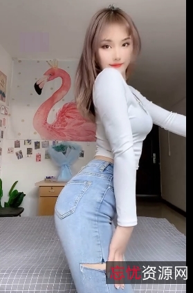 蛋黄很哇塞视频合集：荤素有尺度，让你感受网红完美身材、容颜及活力笑容