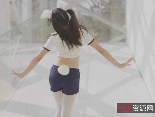 推特黏黏团子兔：万元定制热舞视频，11.66G，百度云资源爱丽丝的热舞给力：让人体会节奏感，多V多人游，30天链接