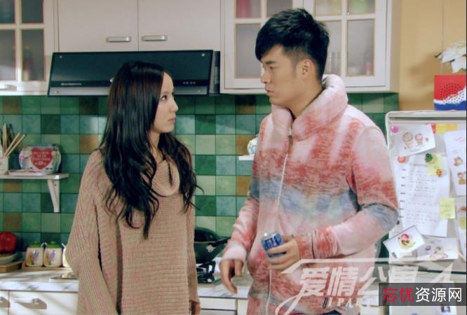 AI换脸爱情公寓：明星、不可描述的欢乐集