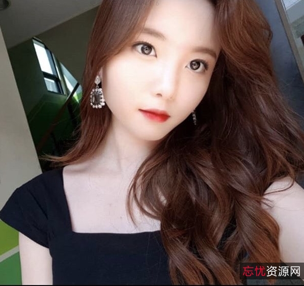 韩国白领李始宇SiwooLee尼龙布30V600M电动车折叠自行车