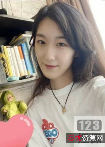 李穆轩校花私照合集渣男清纯瘦壮互动录屏打招呼