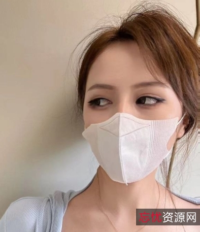 多人团建的职业装网咖包厢，适合职场人士和团队活动，支持百度盘分享。