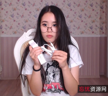 限量版可爱镜娘li_chang最新合集7V-1.27G火爆推荐