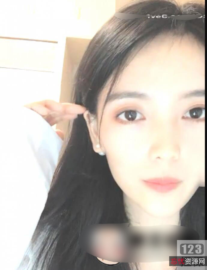 1.岳月yue直播+微信12部：畅享互联网直播和社交娱乐2.小奶猫岳月yue直播：清纯身段展现，抵抗力礼物送不停3.岳月yue直播间：内部视频特写，精彩玩法尽在其中4.岳月yue微信直播：与刘yi菲互动，20+芳容吊丝也能赚money5.岳月yue直播秀：压缩模样，展示自拍魅力6.岳月yue直播开放：开启全新互联网直播体验7.岳月yue直播特惠：清纯身段展现，抵抗力礼物送不停8.岳月yue直播秘籍