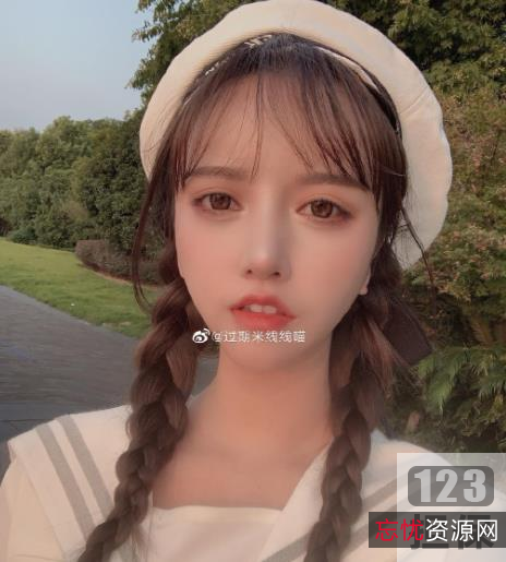 神奇开关:兔子小姐COS服装新作品,颜值身材双赢,大长腿白丝散发神秘感