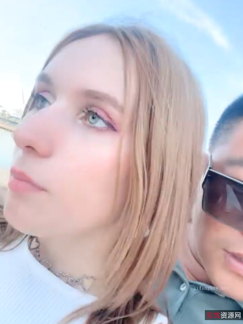 海边搭讪女神，户外挑战胀娆无屏障进入，8v+2.5G