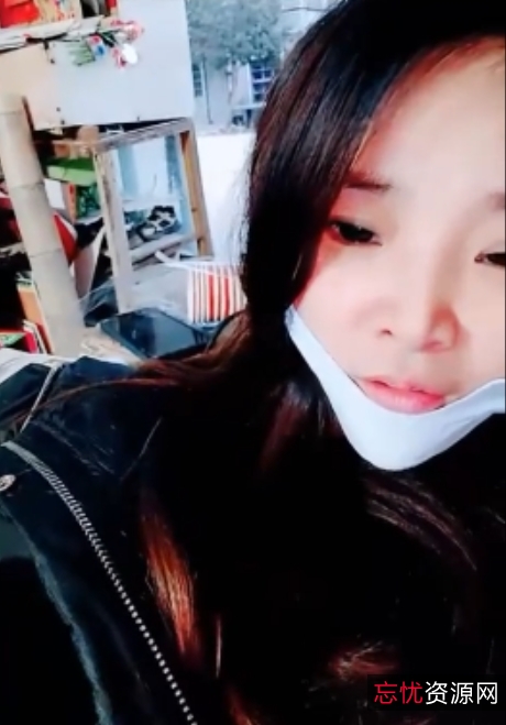 小妹放飞自我的视频表演小妹在小卖部展现水多喷出的技巧小妹吱吱作响的精彩表演小妹人多观看的视频小妹独特魅力的展示视频小妹不可思议的直播销售能力小妹甜美火辣的外貌吸引力