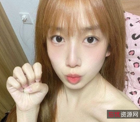 清纯女大学生37P+1V25.52M白嫖视频转载搬运