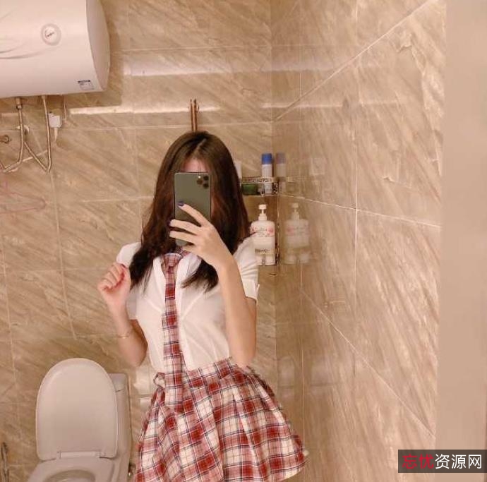 微博女神草莓味软糖高端定制合集，23G视频尽显身材魅力