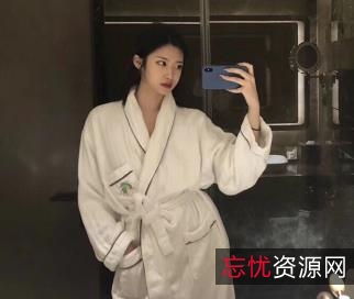 神秘推特女炮手餐妞卿，资源丰富自拍视频不露脸，小哥哥们的棒棒糖探险！