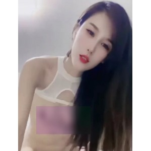 的热舞魅力，还有着真金定制的服装和极骚顶顶自擦二弹的舞蹈动作，绝对是一部精彩的视频。赶紧点击链接，一睹萌小萌的风采吧！18v+226.46MB百度盘