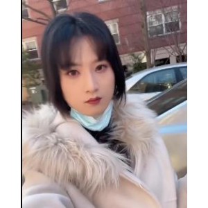 TS小薰：短资源合集，户外停车场道具秀，释放战士后花园，作者自拍独特魅力