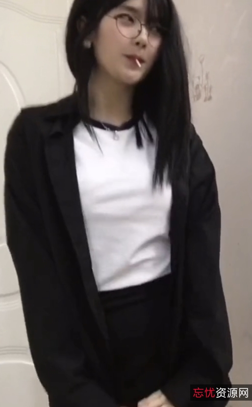 1.02g小羊皮皮虾：收藏195，补百度ED2K，温暖可爱的视频主角