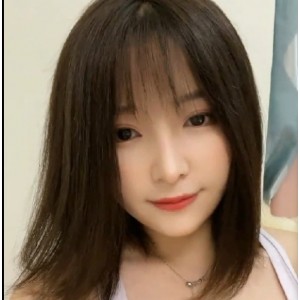 抖音瑜伽美女妤子一对一教学，视频尺度大，馒头脸惹人爱
