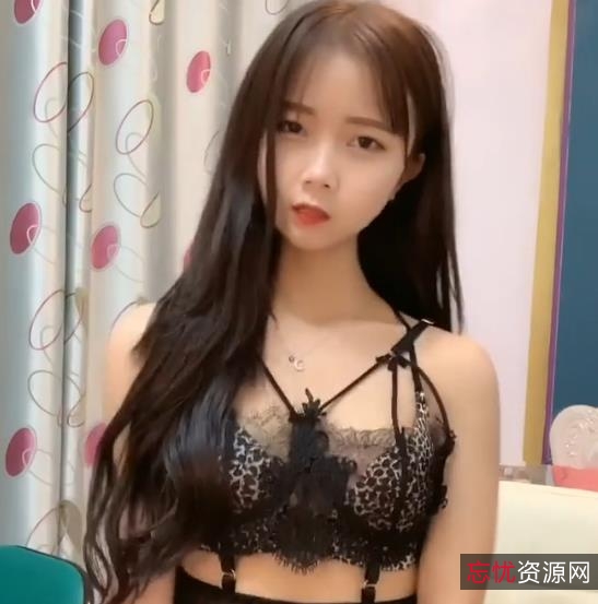 快手主播温柔苗（张傲娇）视频合集：182个视频，555兆大小，舞蹬得一批！