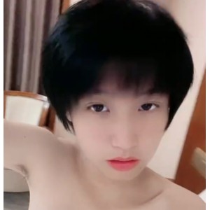 比心陪玩小雪23v9.85g补：舒适弹性，时尚青春