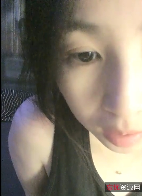 主播樱桃有点盐：99v，58.8g，收藏63，百度单下+115