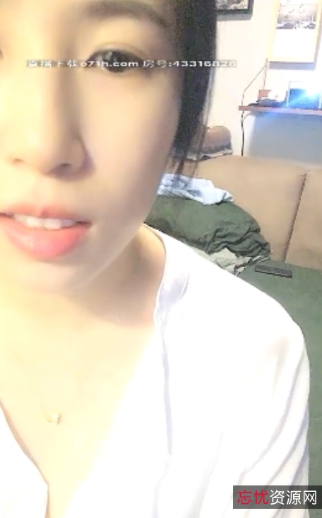 主播樱桃有点盐：99v，58.8g，收藏63，百度单下+115