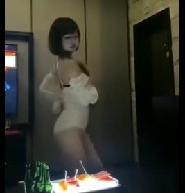 优质暗黑KTV~公主女神自拍资源[3V-1.6G]，冲刺交友花下载