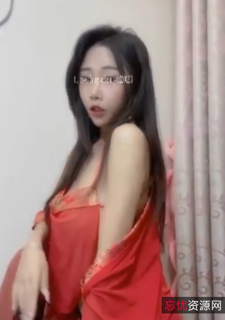 花椒土豪定制私拍视频合集，总大小2.08g，14位主播参与，文儿笑容灿烂吸引众人关注