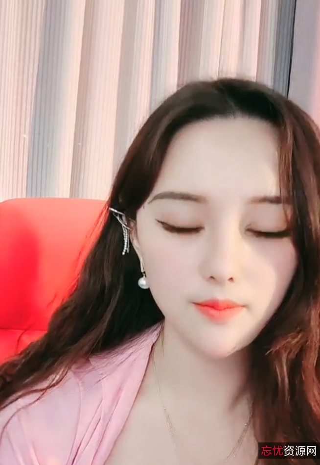 “笑笑精彩合集：34个视频25分钟，百度热搜收藏必备！”