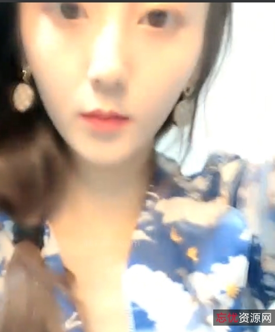 小可爱：漏的不多，按需制作的视频收藏达人视频大小/数量