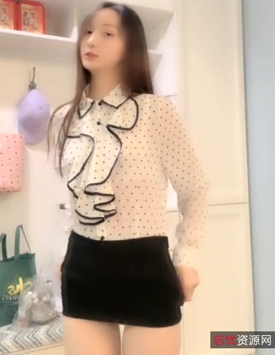 小可爱：漏的不多，按需制作的视频收藏达人视频大小/数量