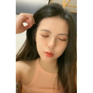 小辰吾妮：微信福利直播，聊天节目露尺度，下载收藏