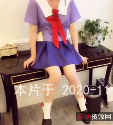 在这个新年到来的时刻，让我们一起来欣赏一场别开生面的互动体验——白袜妹子35v互动视频合集。这个视频合集包含了35个令人惊叹的互动视频和14个引人入胜的故事，让您在新的一年里倍感惊喜。除了视频内容，还附赠新年七言诗《叹佳人》，为您带来更多美好的祝福。享受这份美好，祝愿大家兔年快乐，事业蒸蒸日上，心想事成。