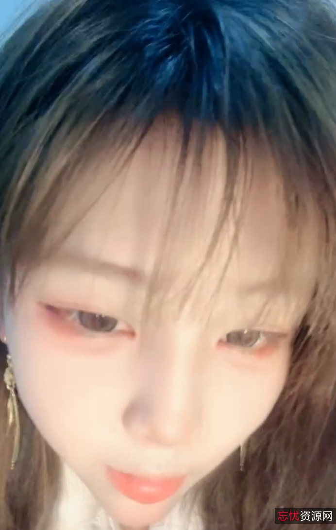 校花妹子与土豪约会视频《取越65v23.8g》